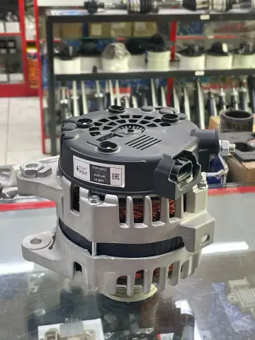 Generator generatyr