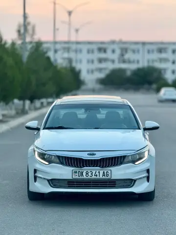 2018 KIA Optima