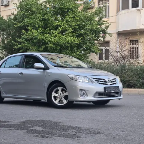 2013 TOYOTA Corolla