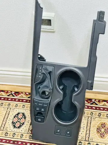 Toyota Camry 2018-2022 Podstakannik
