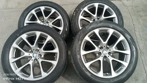 BMW  x5  275 45 20