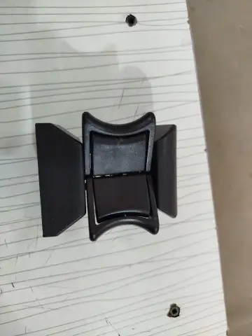 Toyota Camry okuz stakancik goyulyan