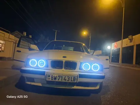 1990 BMW 525İ