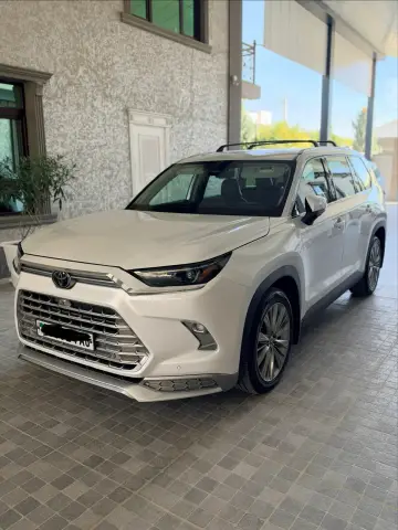 2024 Toyota Grand Highlander Xle