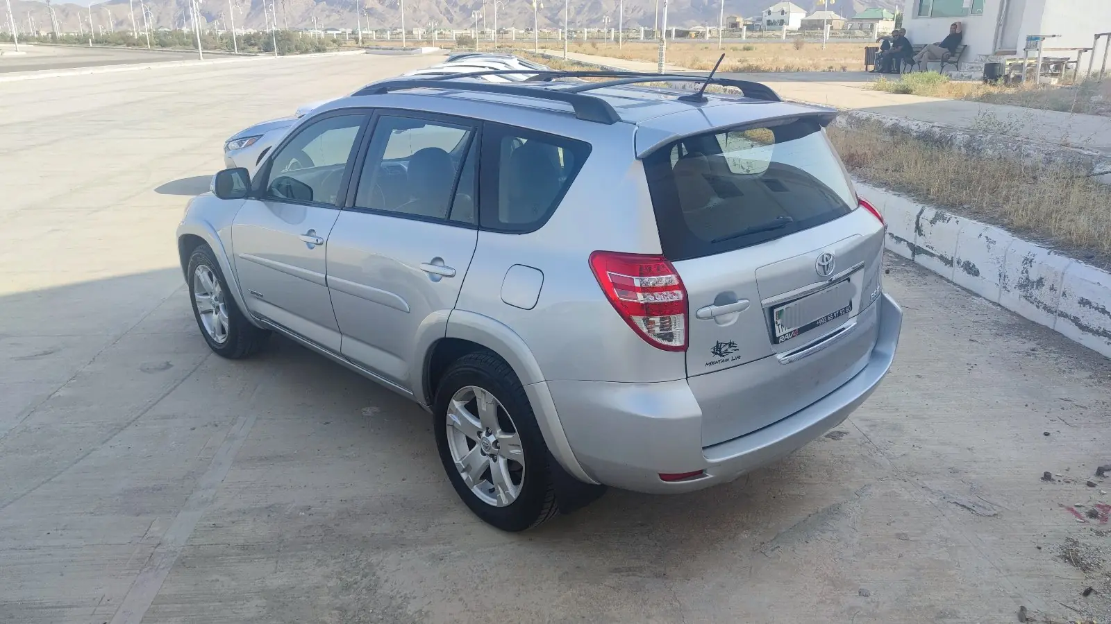 2012 TOYOTA RAV4 4