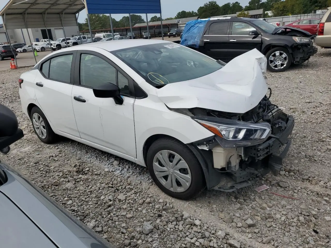 2023 Nissan Versa S 4