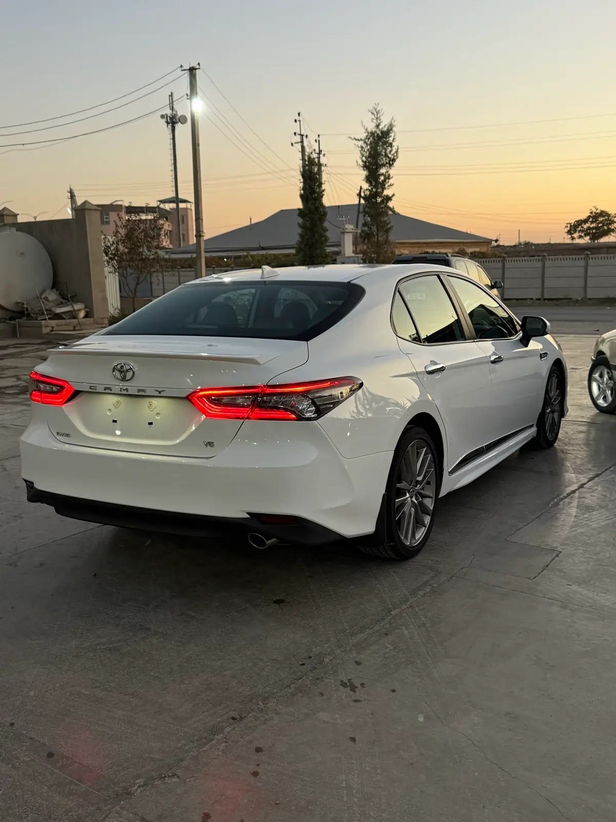 2021 TOYOTA Camry 2