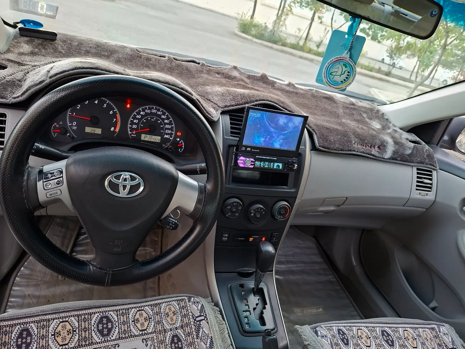 2013 TOYOTA Corolla 5
