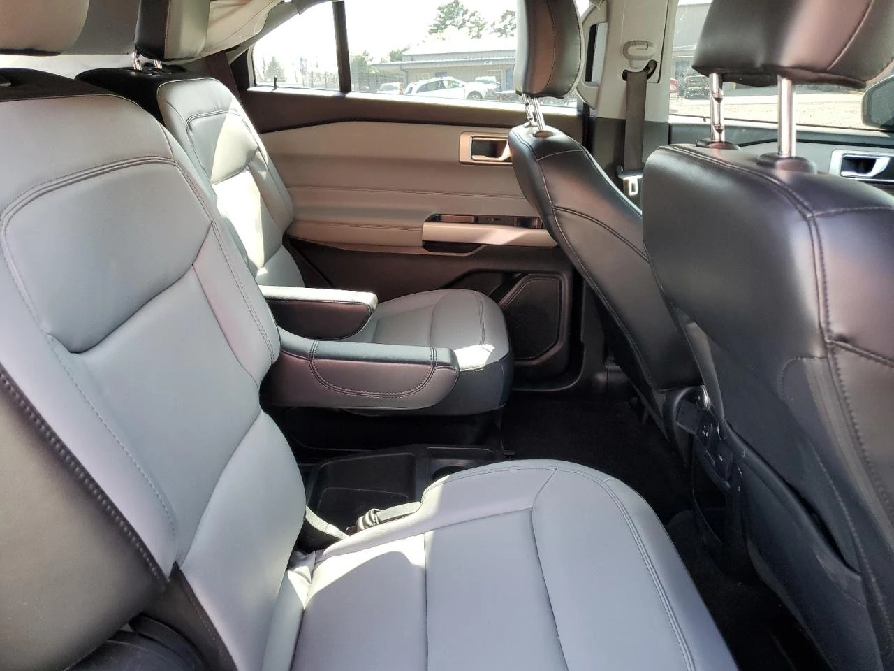 2021 Ford Explorer Xlt 14