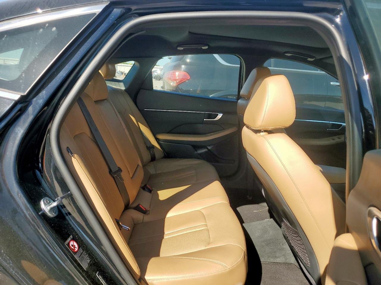 2021 Hyundai Sonata Limited 18