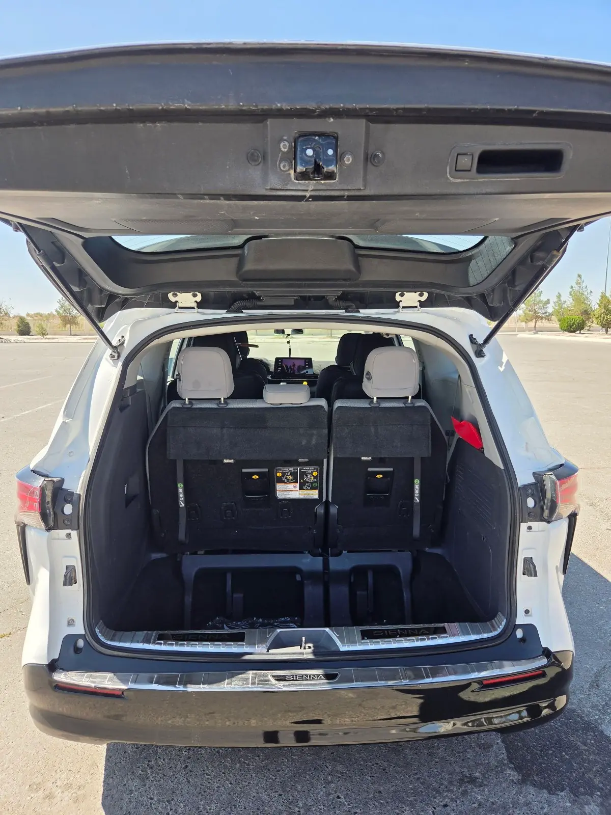 2021 TOYOTA Sienna 4
