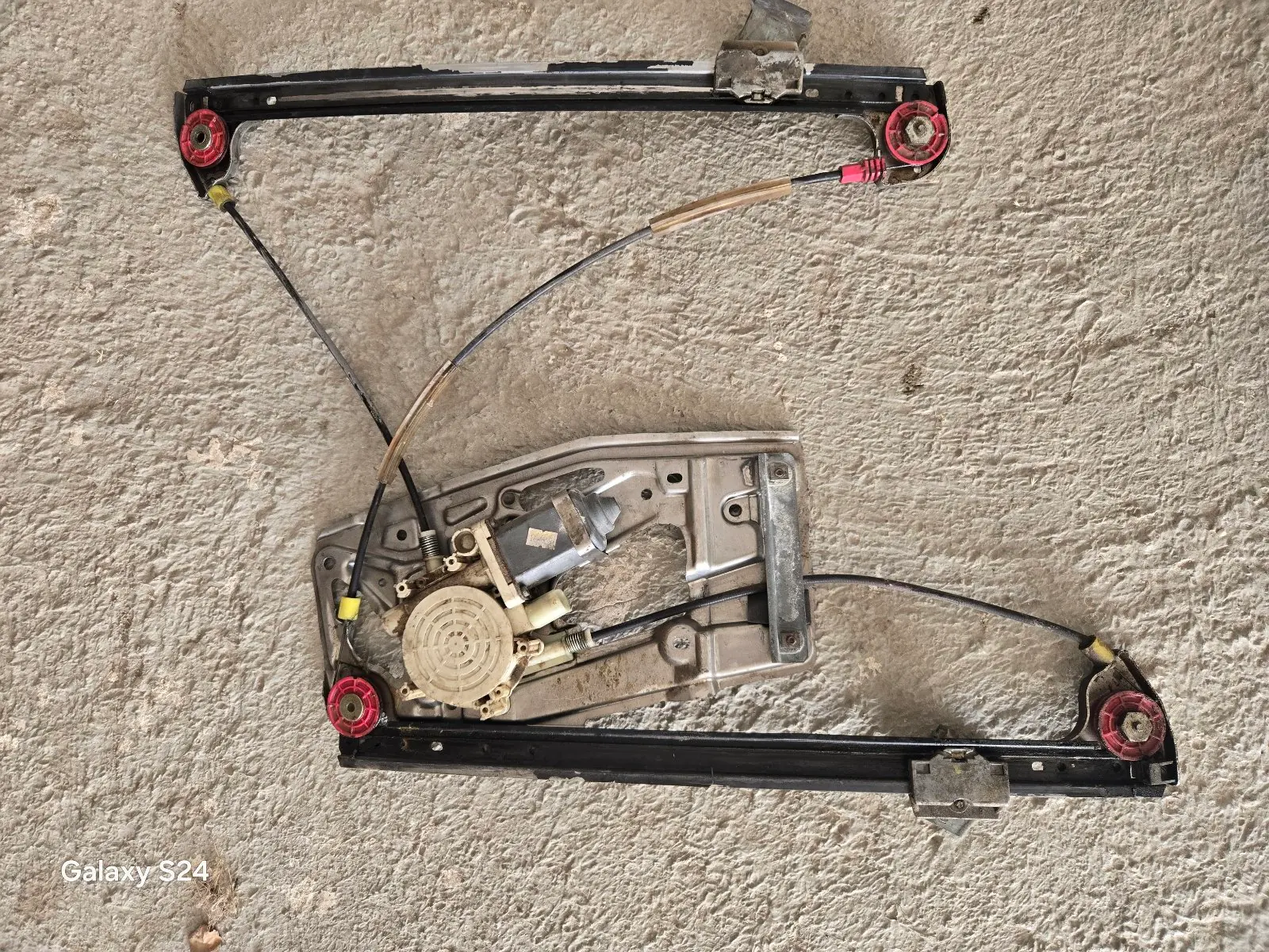 Aýna galdyrýan owki çep gapdal BMW e39 2