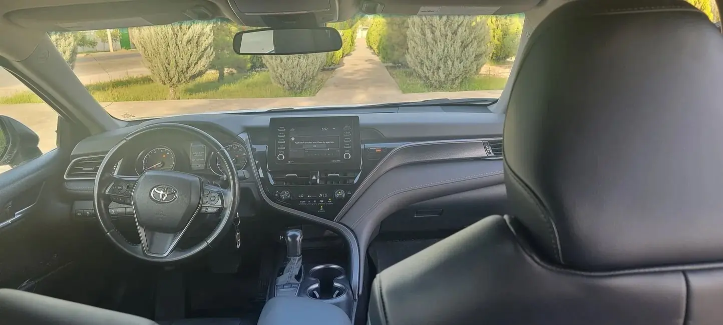 2023 Toyota Camry SE 8