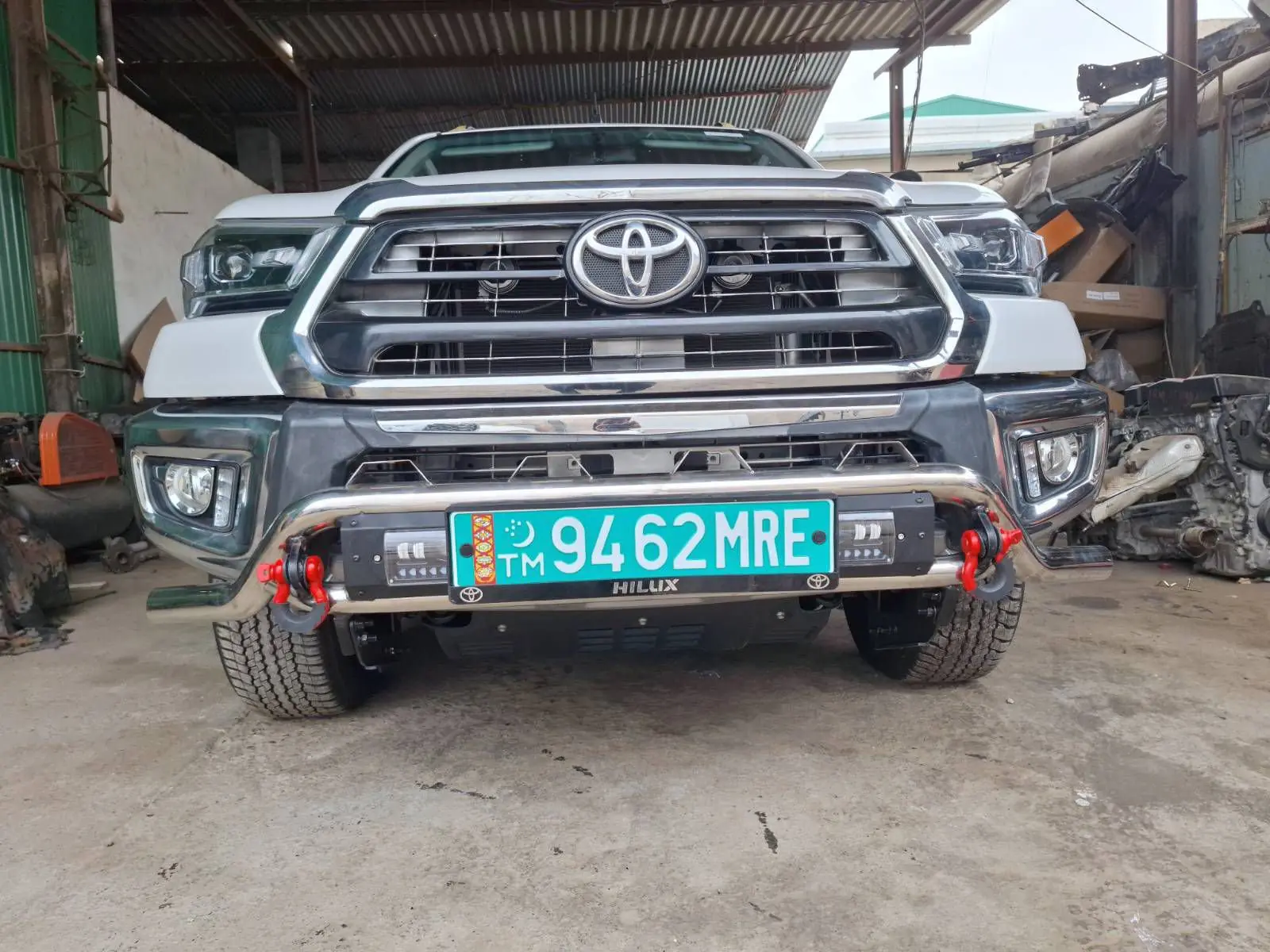 Hilux 2016-2025 on dugasy 2