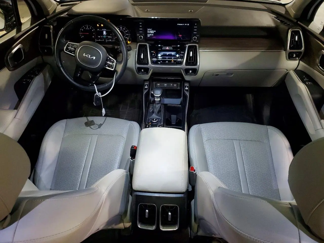 2023 Kia Sorento X-Line S 8