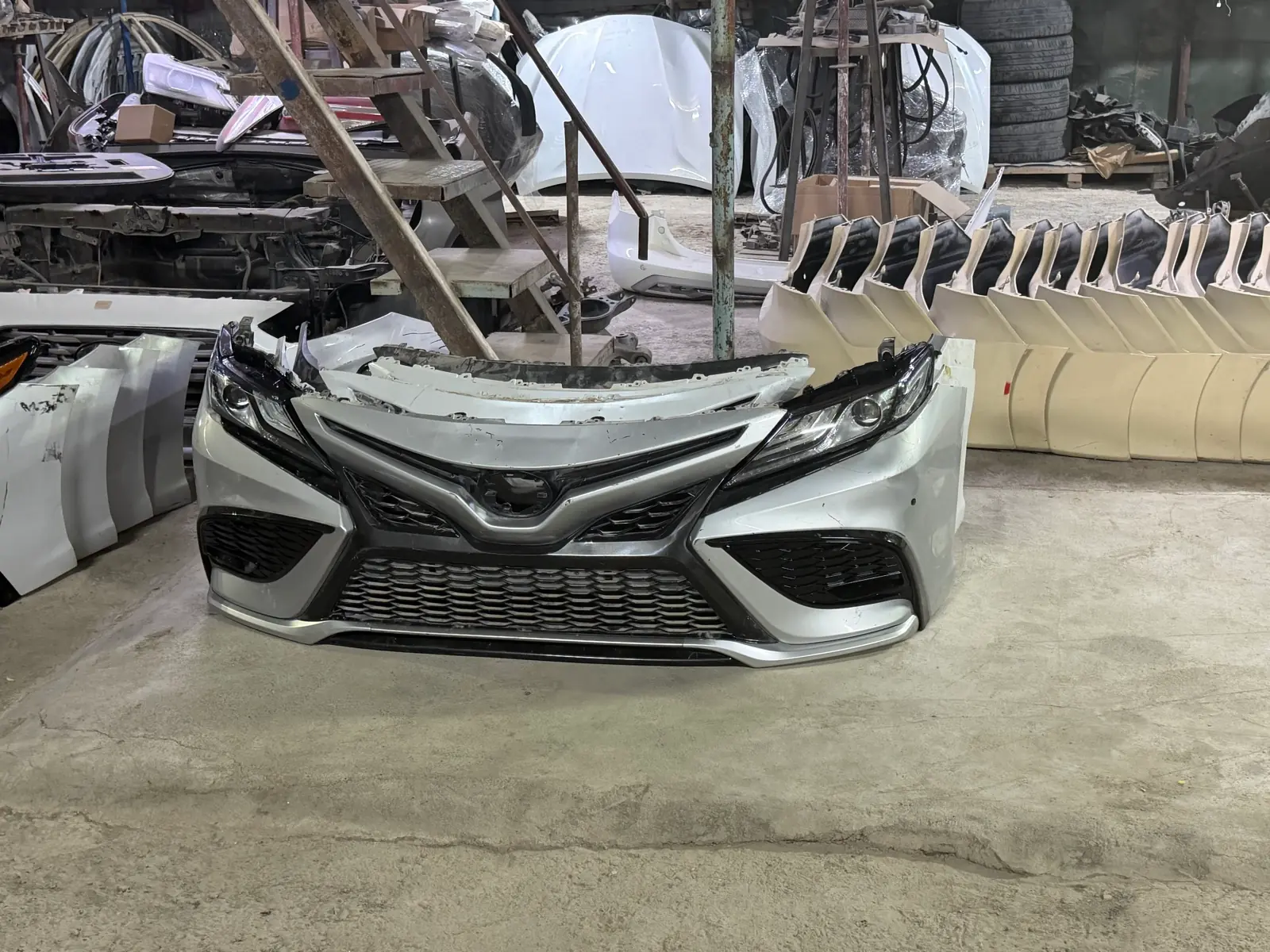 Camry 23 morda bamperlar 1
