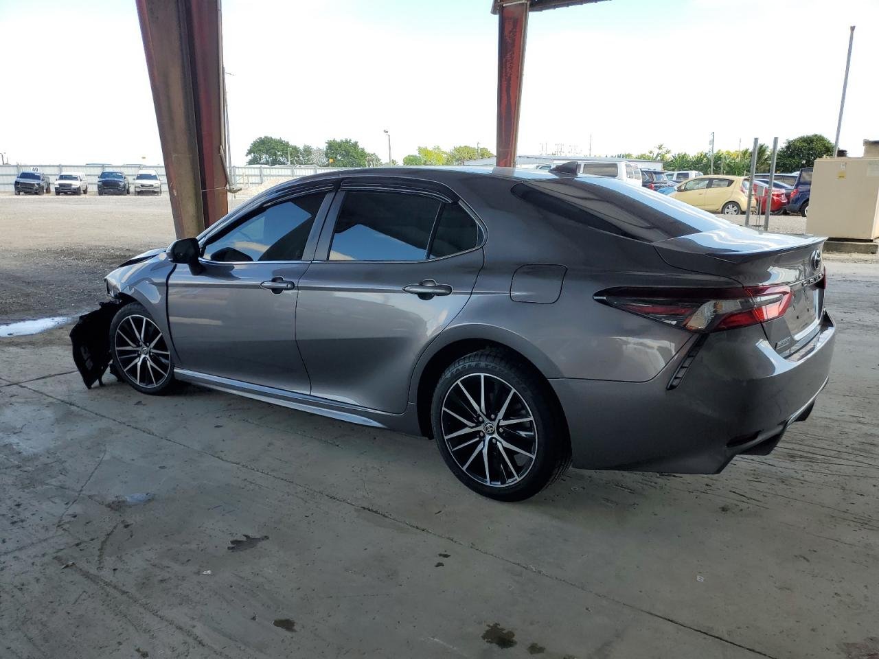 2021 Toyota Camry Se 2