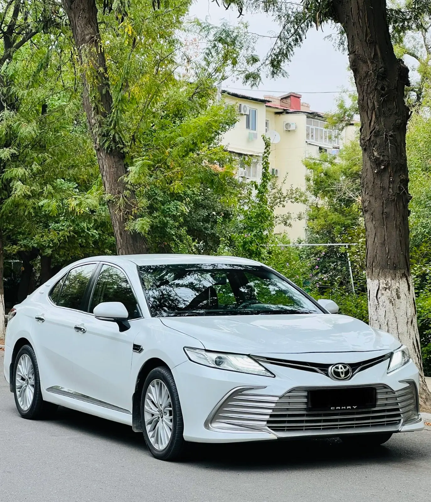 2021 TOYOTA CAMRY 4