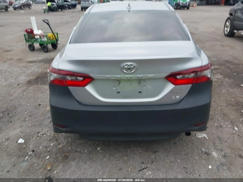 2022 Toyota Camry Le 23