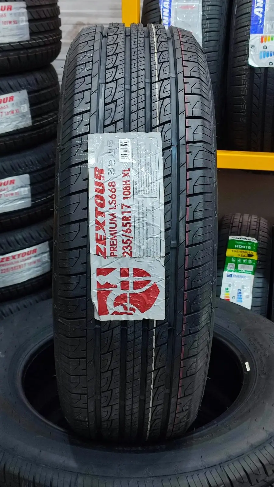 Zextour 235 65 17 1