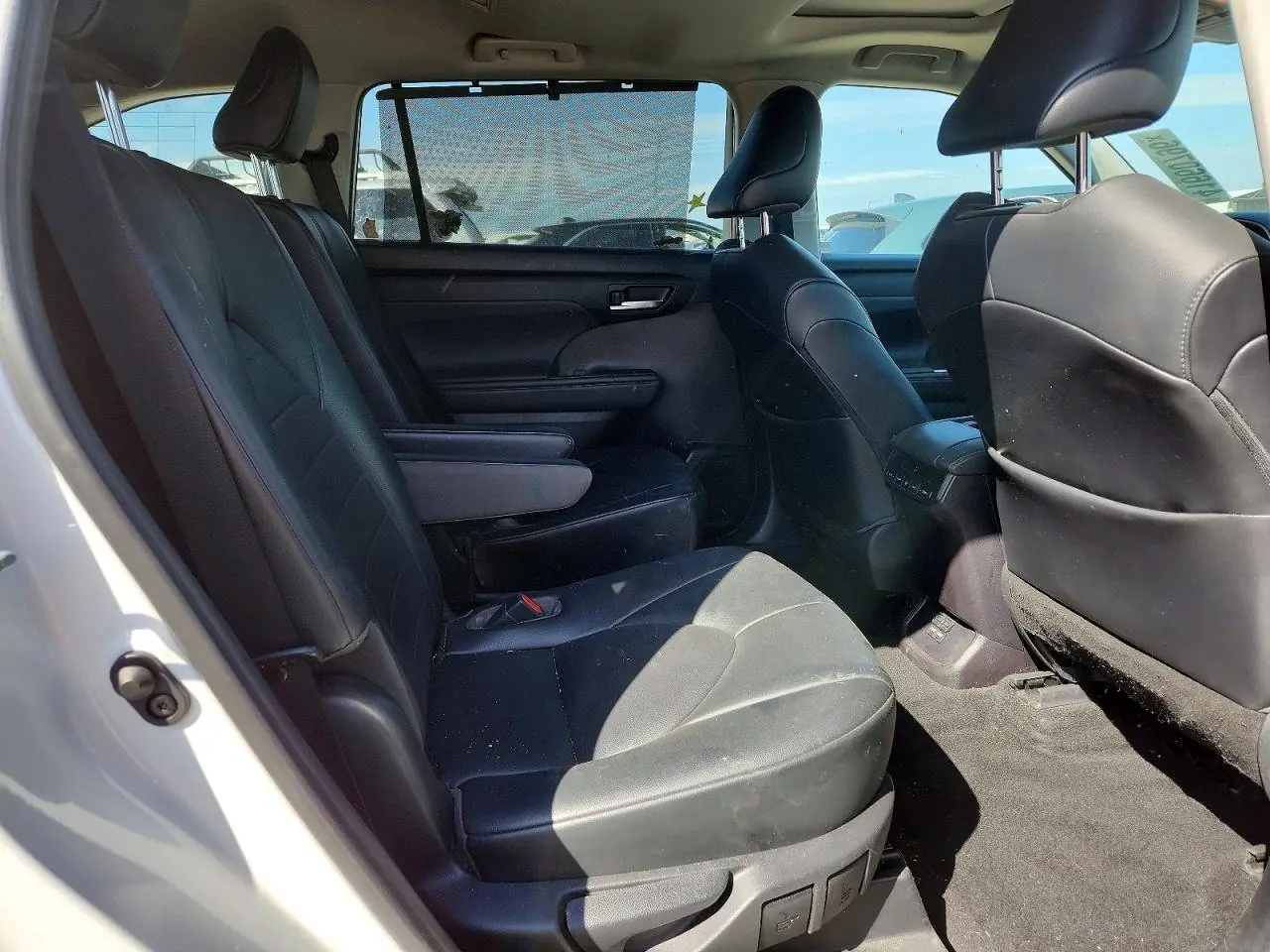2021 Toyota Highlander Xle 11