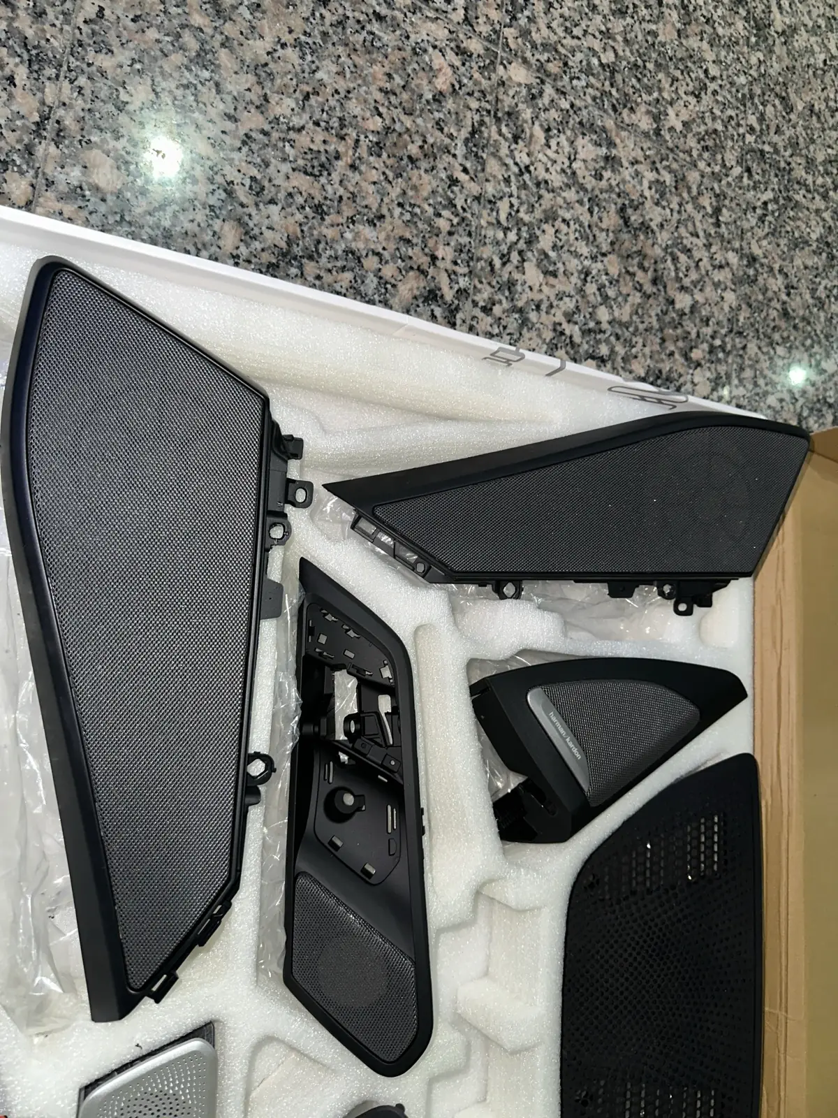 BMW X5M G05 HARMAN KARDON 2