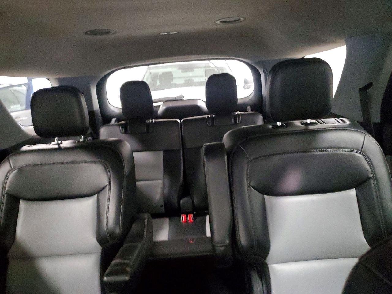2022 Ford Explorer Xlt 14