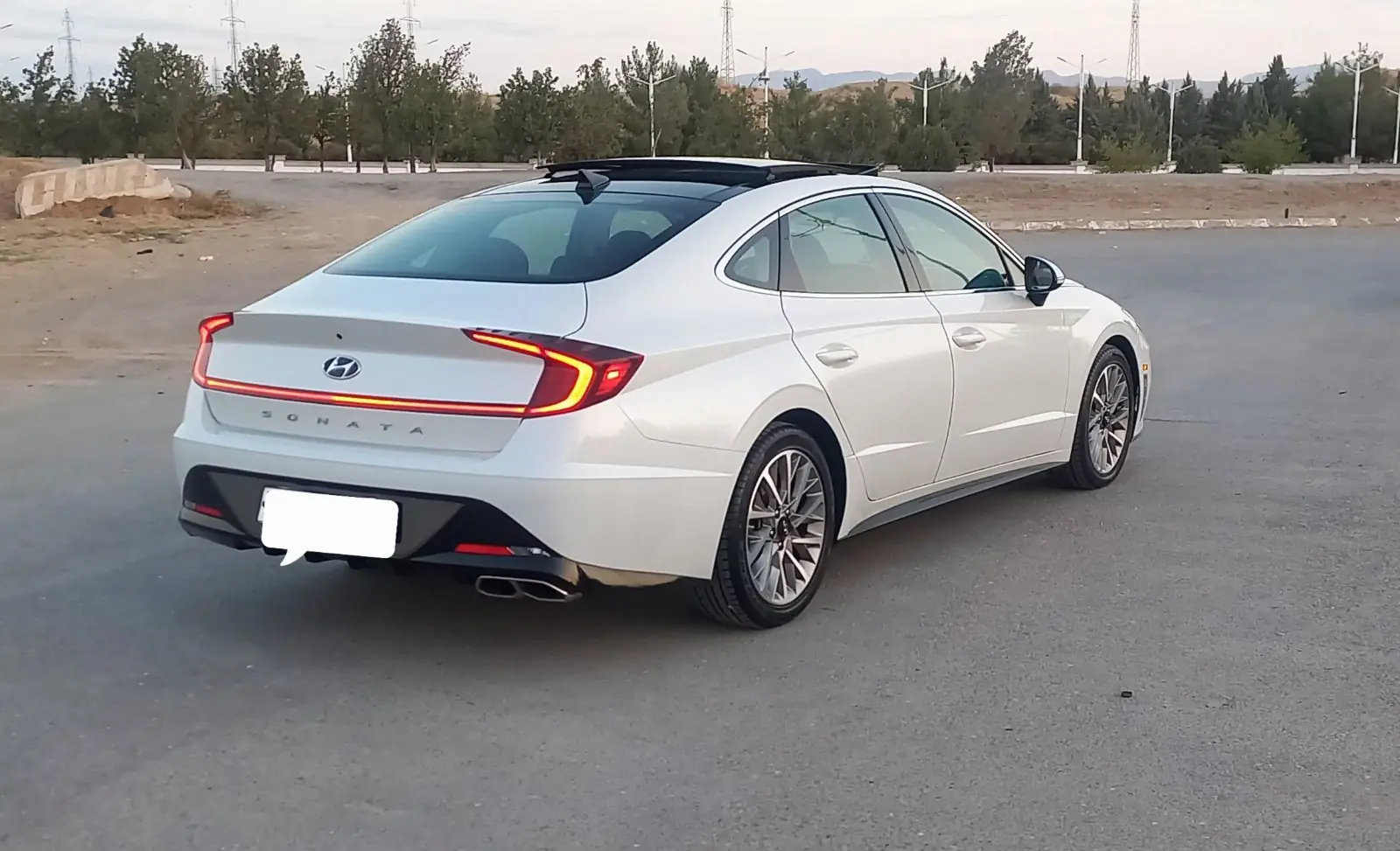 2022 Hyundai Sonata Sel 1