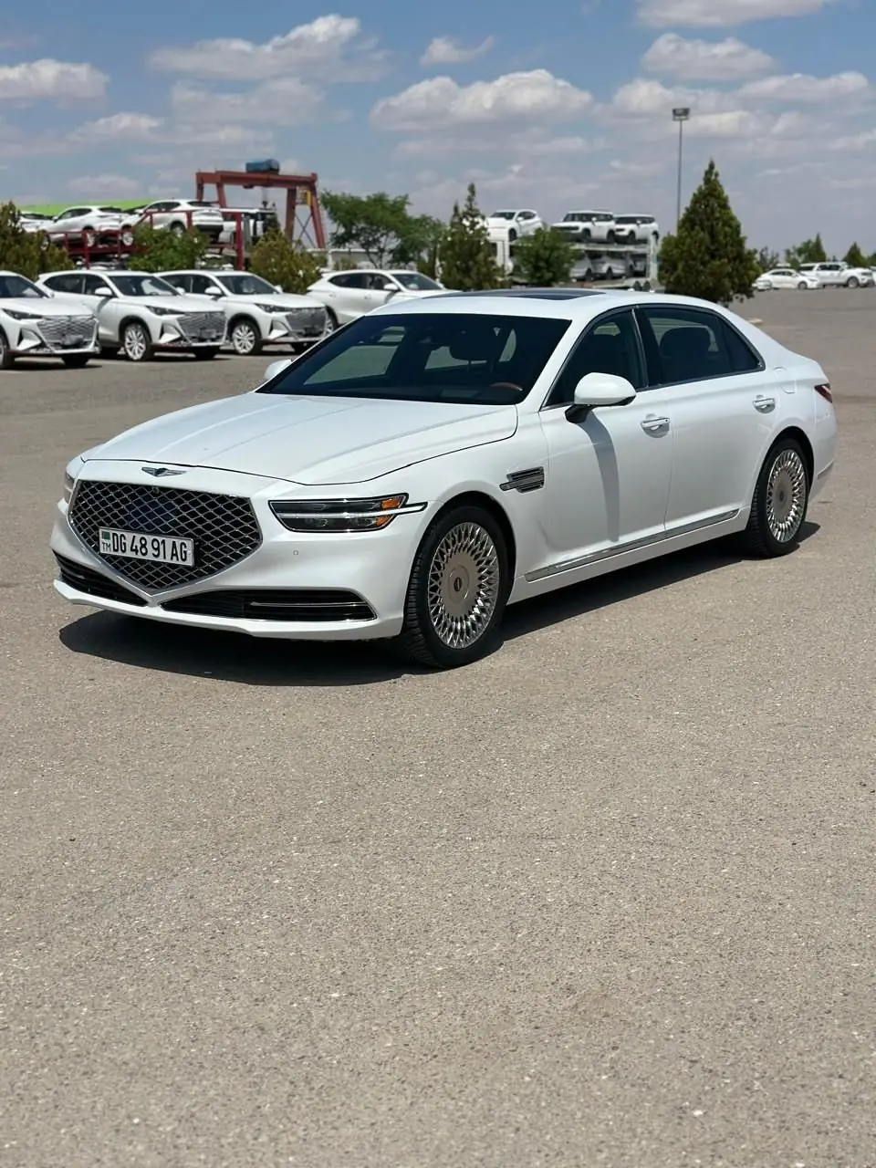 2020 Genesis G90 Premium 2