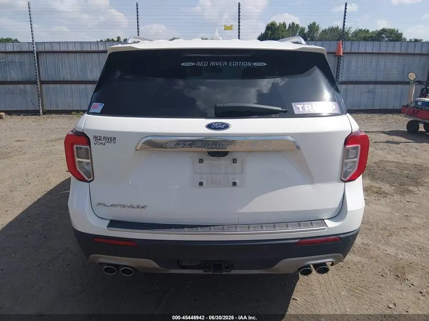 2021 Ford Explorer Platinum 16