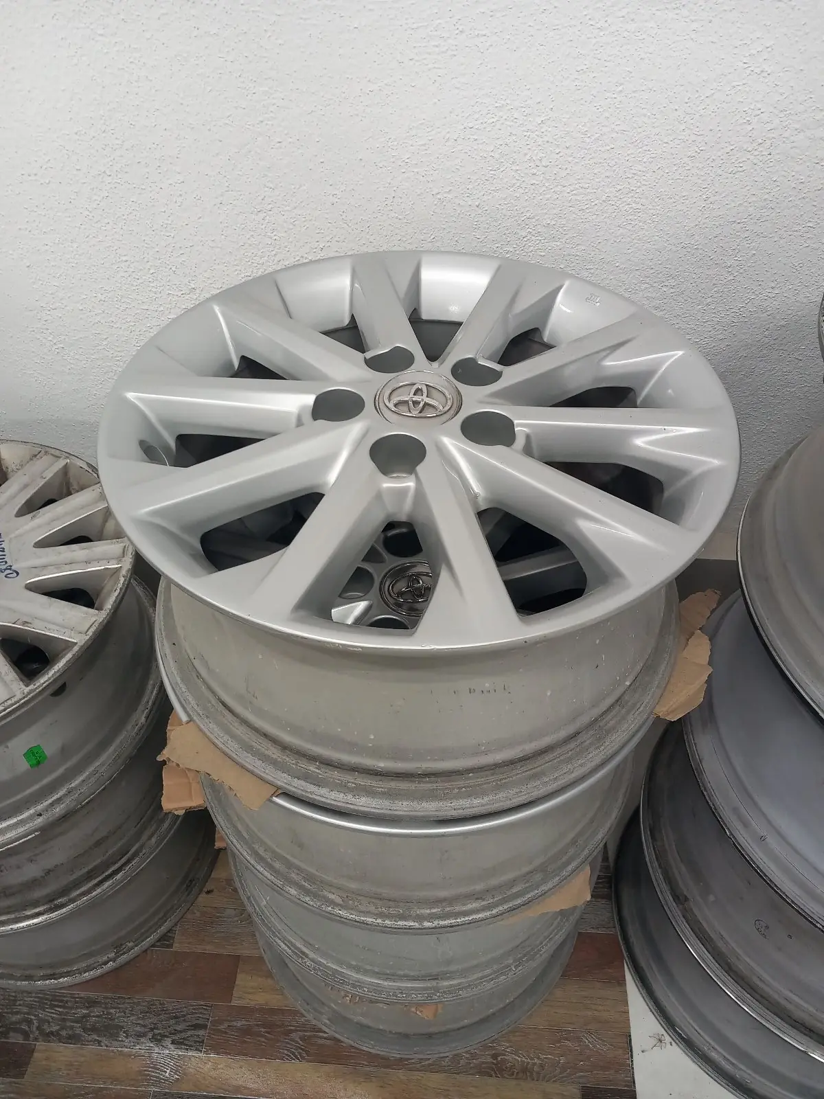 Glx palta camry diska R16 morda 3