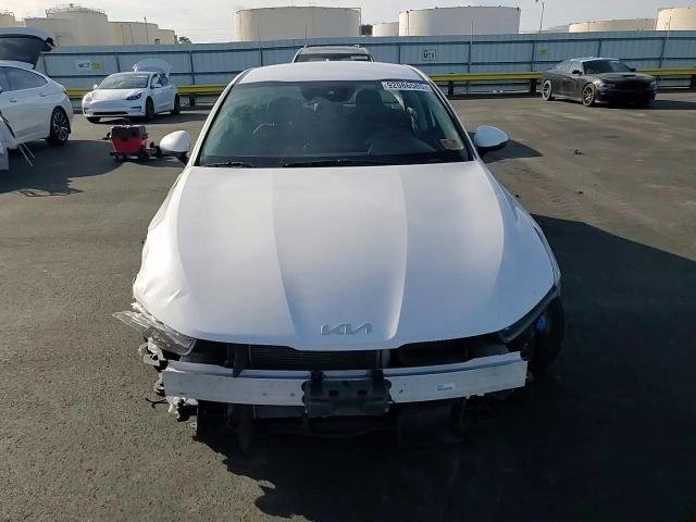 2022 Kia K5 Lxs 21