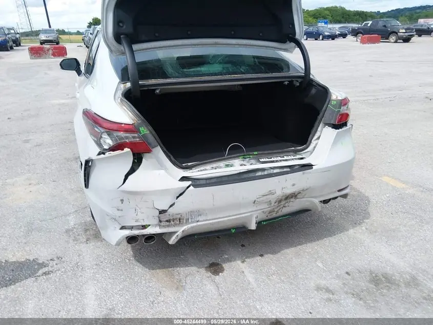 2022 Toyota Camry Xse V6 6