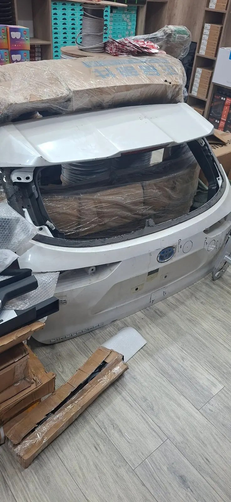 TOYOTA HIGHLANDER 2020-2025 Bagaj morda 1