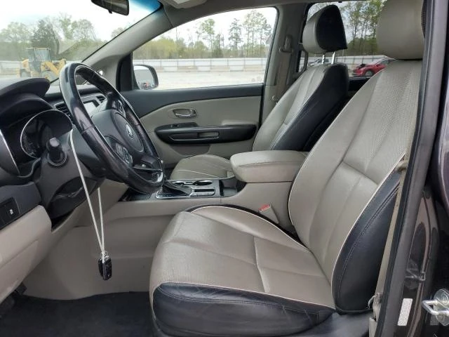 2021 Kia Sedona Lx 10