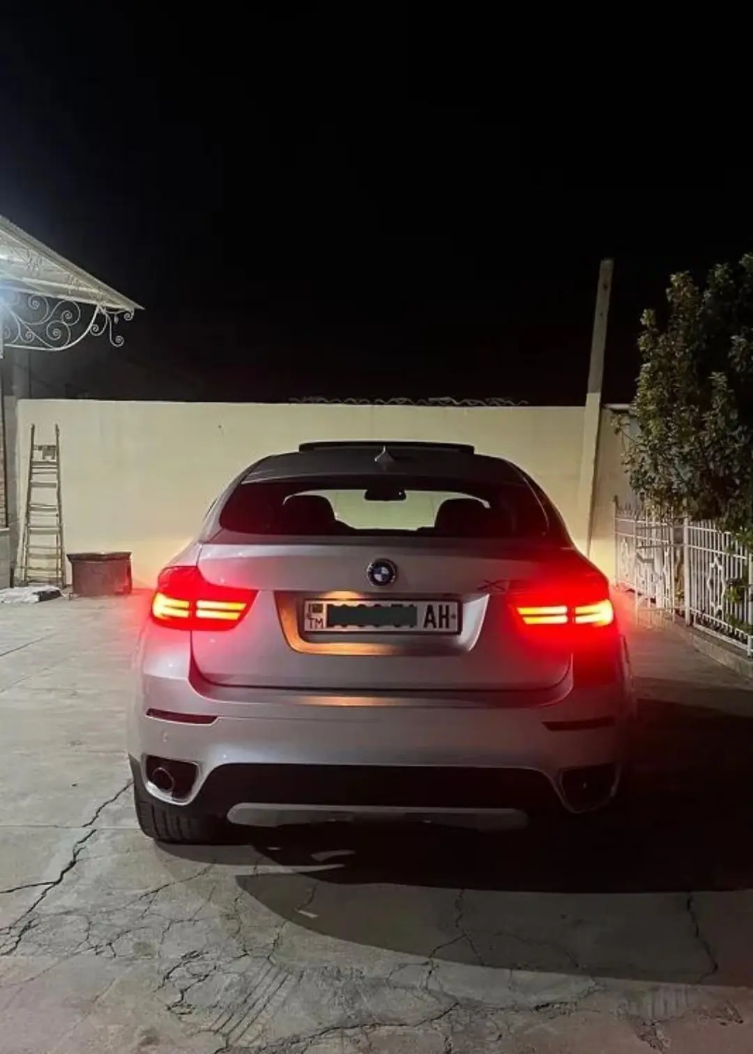 2011 BMW X6 4