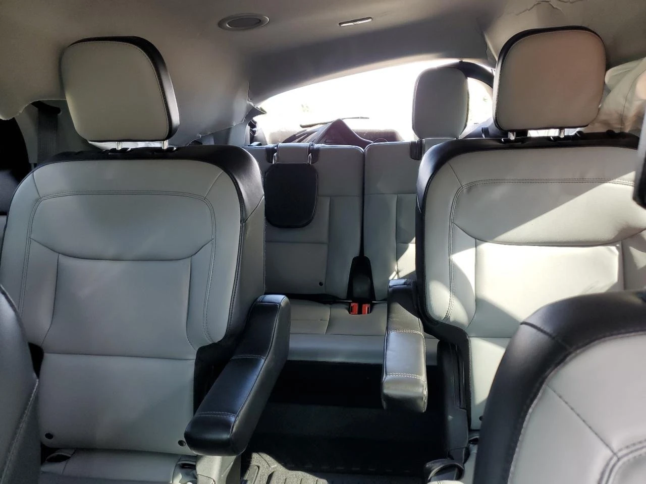 2021 Ford Explorer Xlt 13