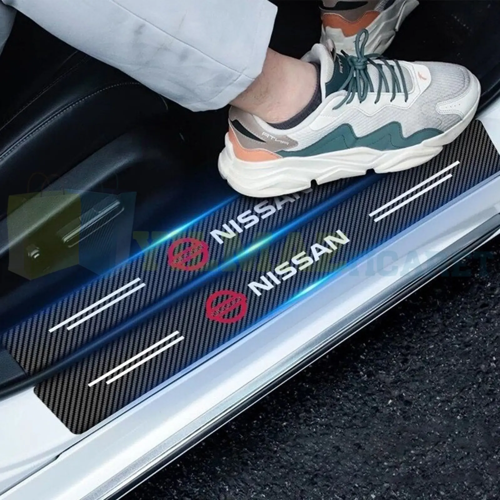 Nissan parok nakleyka carbon karbon 2