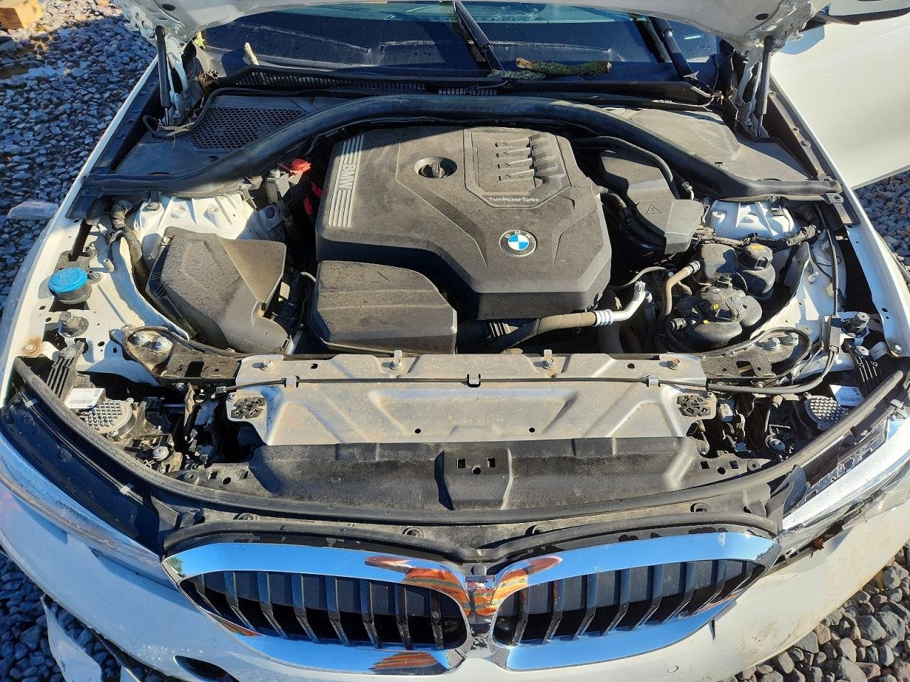 2022 BMW 330Xi 19