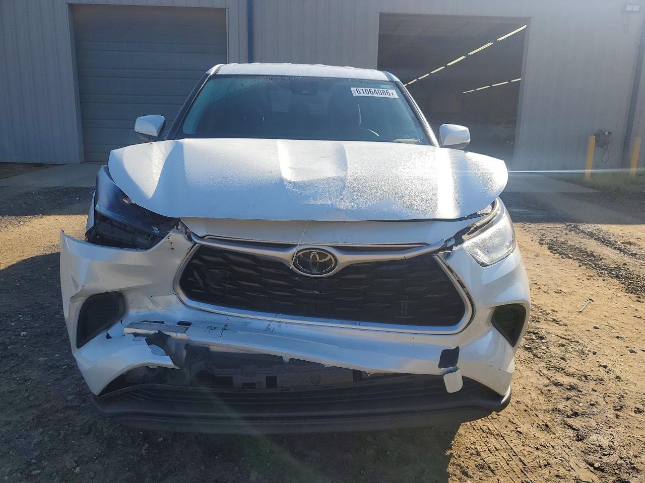 2022 Toyota Highlander L 5