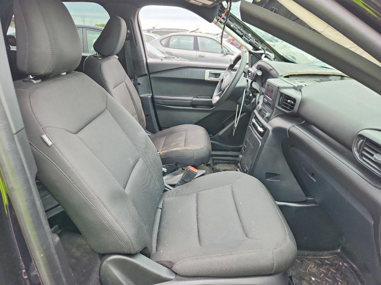 2022 Ford Explorer Police Interceptor 10