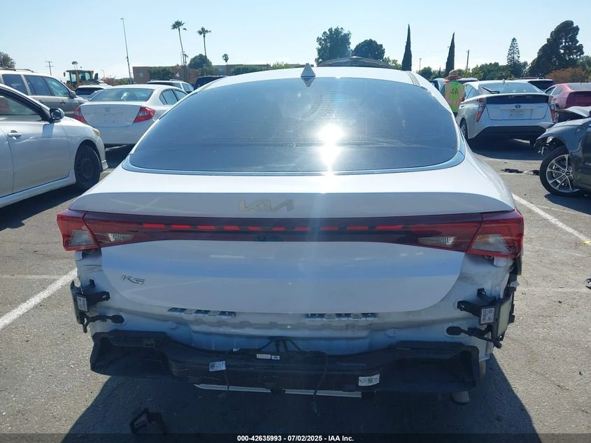 2022 Kia K5 Lxs 18