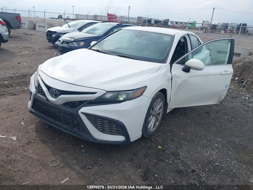 2022 Toyota Camry 8