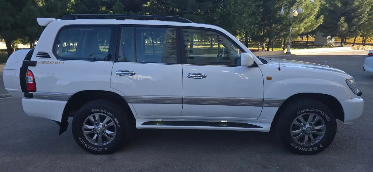 2002 TOYOTA 100 4