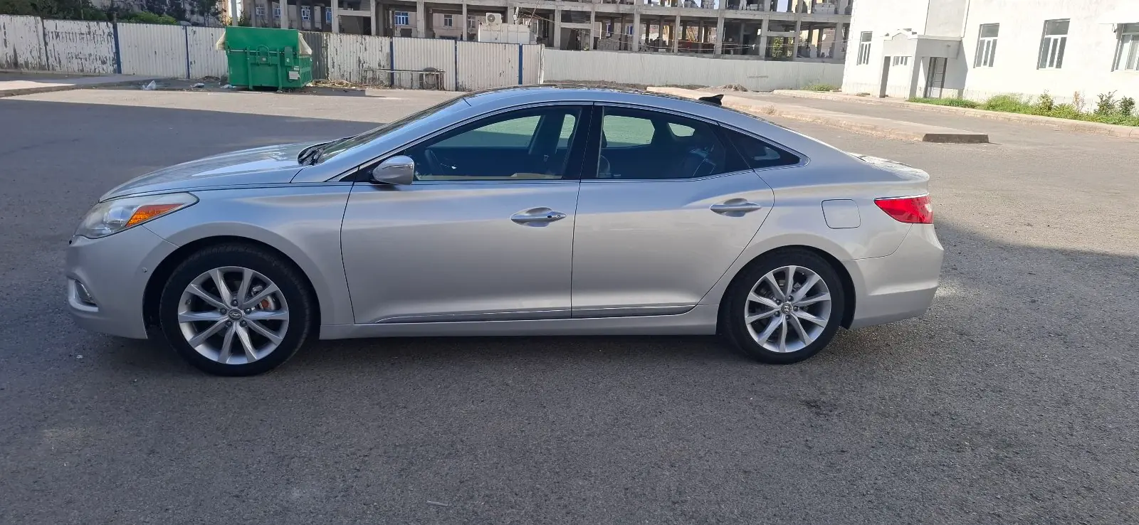 2016 HYUNDAI Azera 3