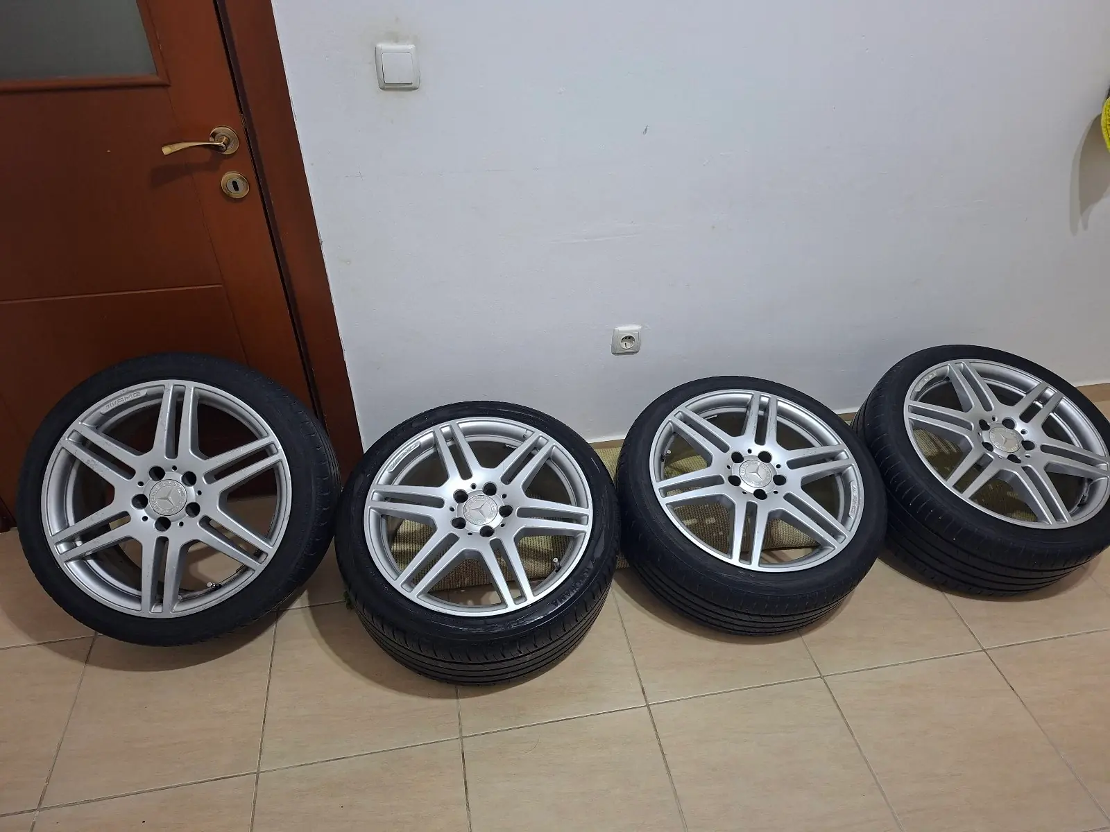 Mercedes AMG (w212) R18 original 2