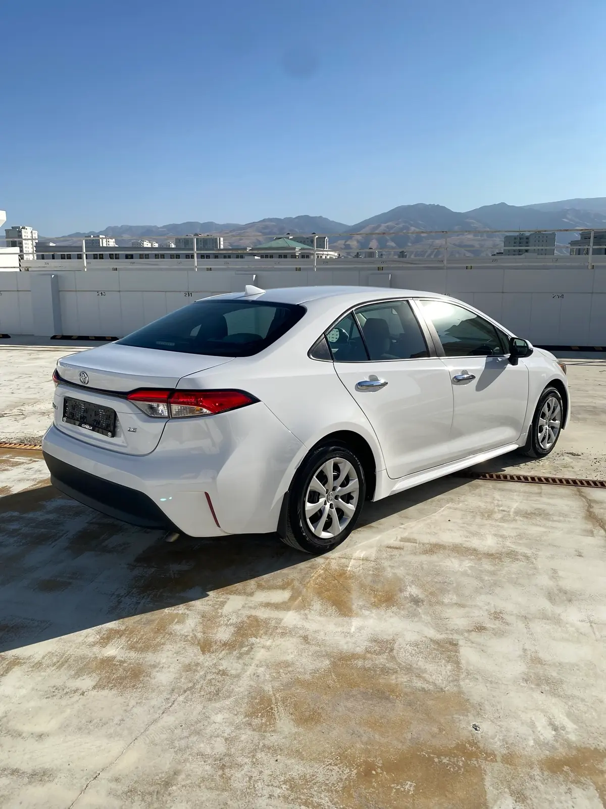 2025 Toyota Corolla Le 4