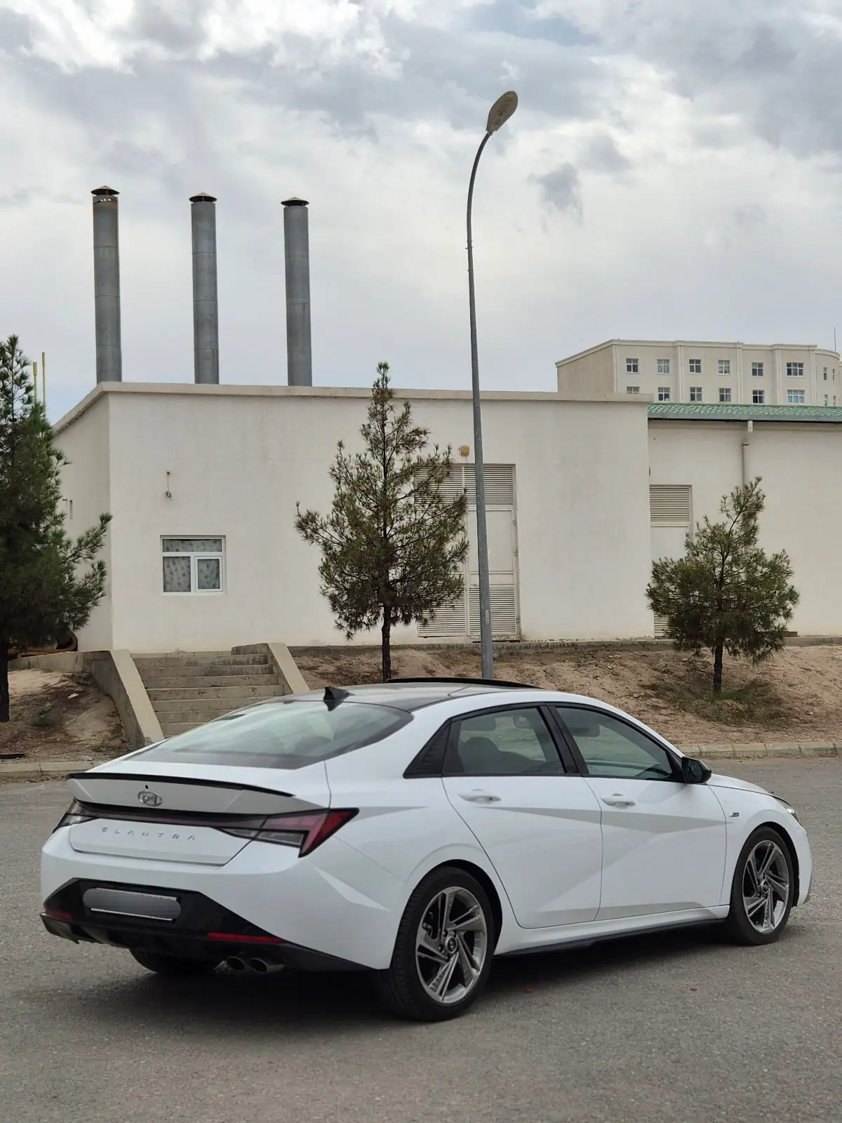 2022 HYUNDAI Elantra 2