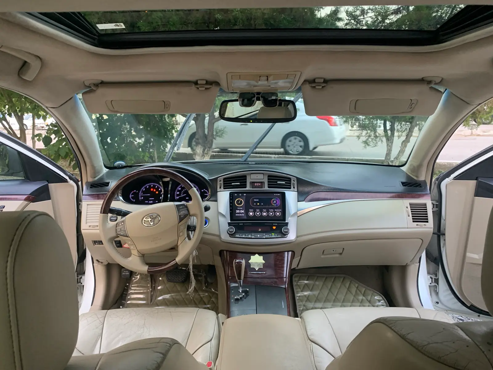 2012 TOYOTA Avalon 4