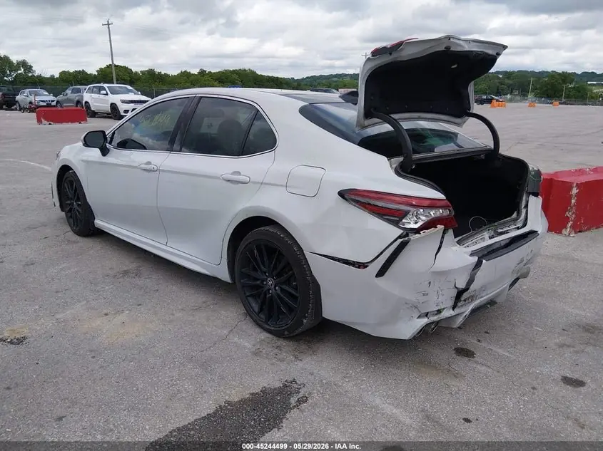 2022 Toyota Camry Xse V6 3